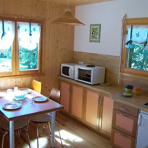 https://les-feuillantines.hotels-rhonealpes.com